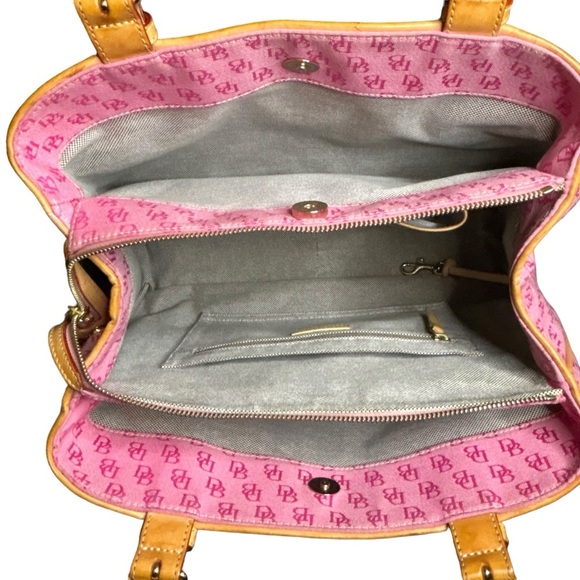 Dooney & Bourke Set DB Logo Canvas Leather w/Pouche and Card Holder Pink (3) - Picture 14 of 16